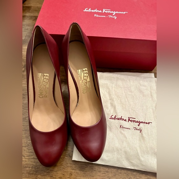 Salvatore Ferragamo Tamina 100 Acm. Bordeaux Calf (burgundy) heels shoes pumps - Picture 2 of 7